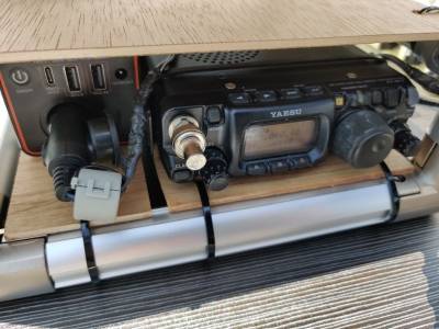 ft817_box_2.jpg